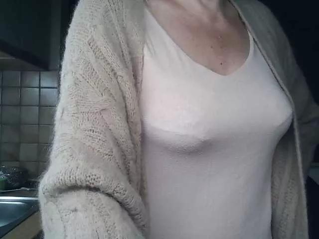 UllimOhi on BongaCams 