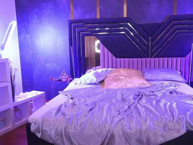 Offline ValeryRosseee on BongaCams