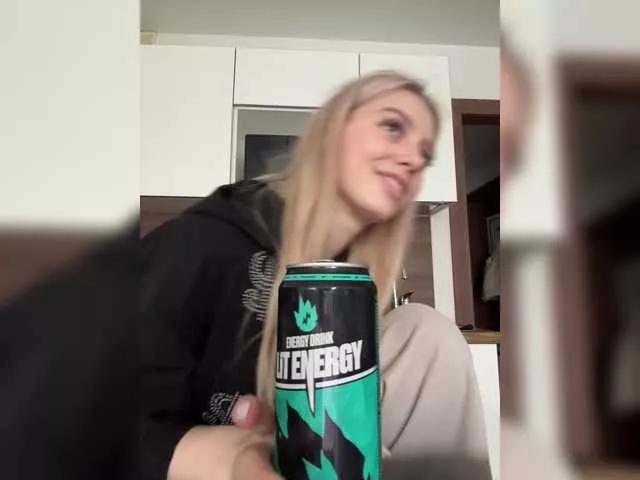 Offline VibroMashulkaDashulka on BongaCams