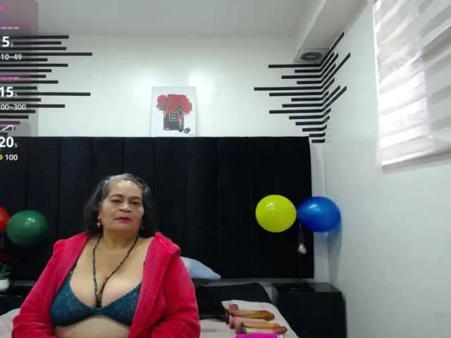 Offline VickyBoobss on BongaCams