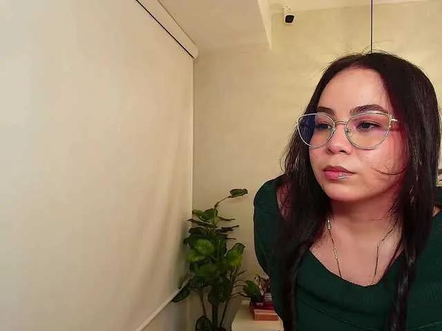 Offline Victoria-Collins on BongaCams