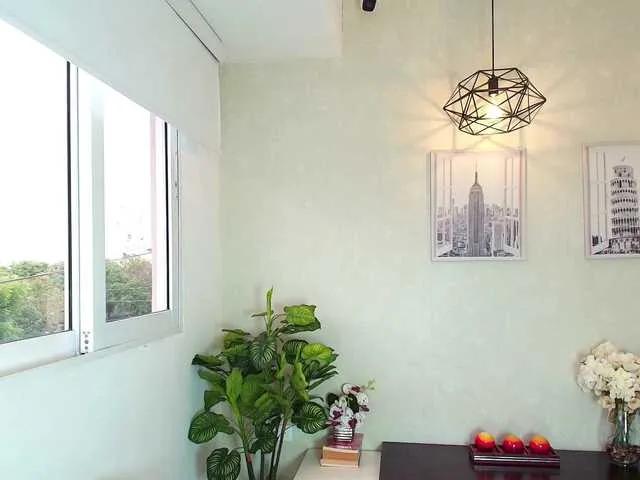 Offline Victoria-Collins on BongaCams