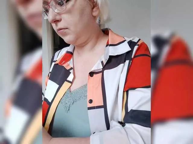 Offline Vika211 on BongaCams