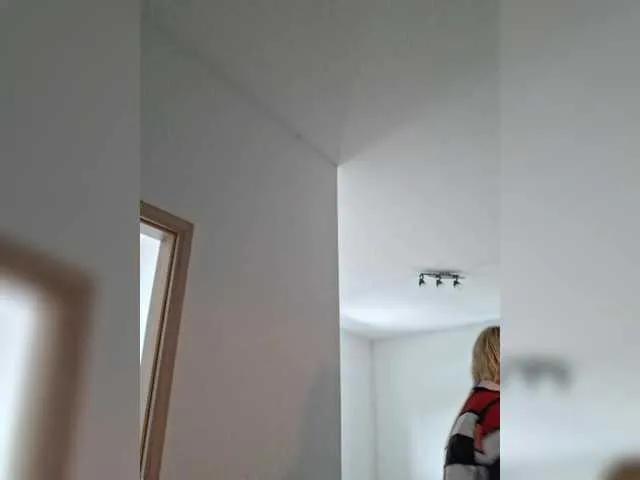 Offline Vika211 on BongaCams