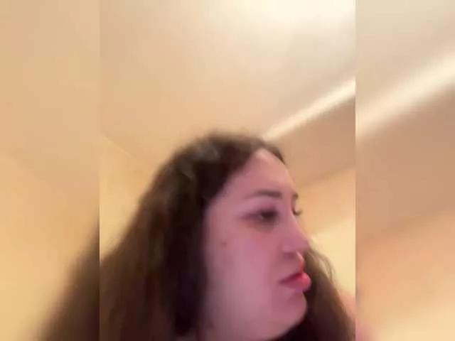 Offline Vlada-13 on BongaCams