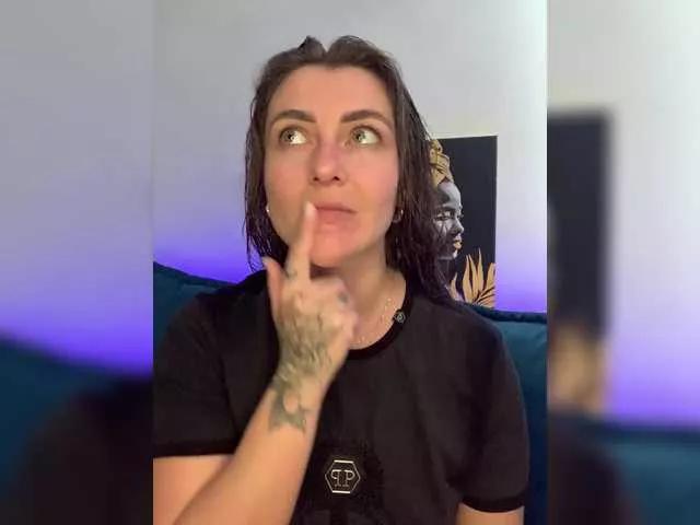 Offline WILDGIRL on BongaCams