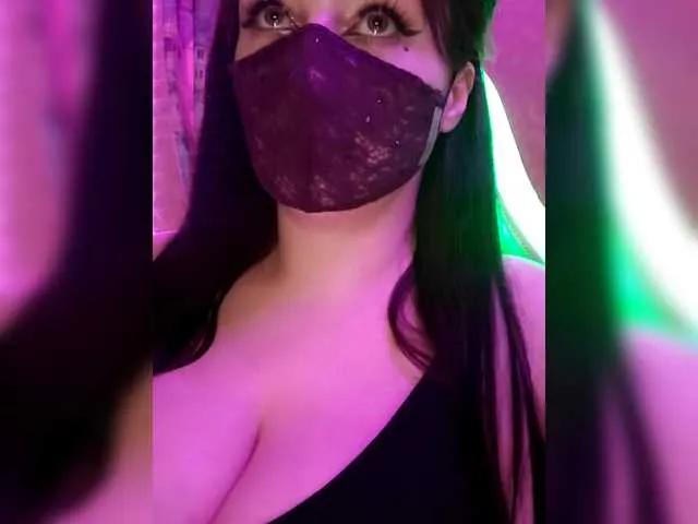 Offline YennSI on BongaCams