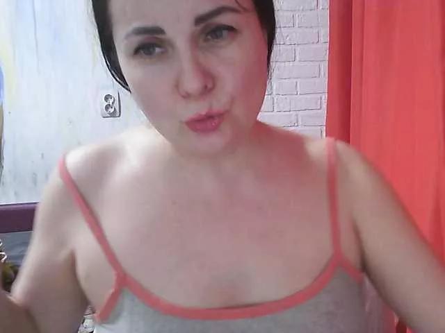 Freechat YesBabyYes on BongaCams