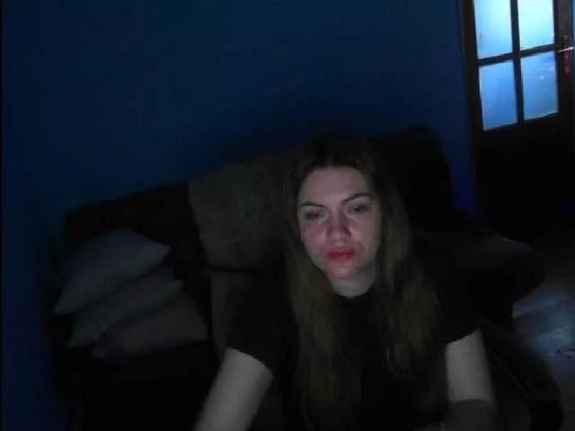 Offline YourDesire36 on BongaCams