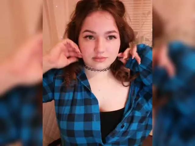 Offline Yulua1285 on BongaCams