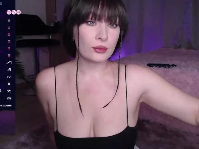 Offline Zeeeme on BongaCams