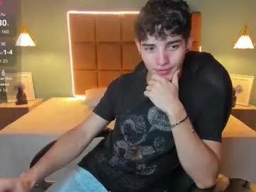 alejootwink — Let's have fun and make me explode with vibrations  #bigcock #twink #new #lovense #feet [770 tokens remaining]