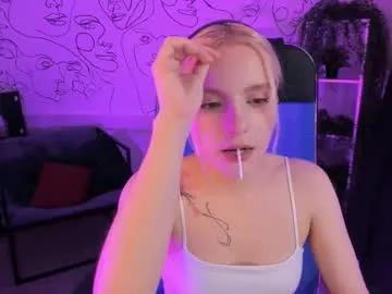 Freechat aurorawrenfield on Chaturbate