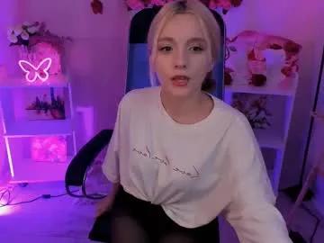 Freechat aurorawrenfield on Chaturbate