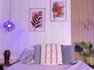 ayleen_dunkann — Tease fingering [7 tokens left] Be my lover and give me an hard orgasm  #ebony #young #latina #curly #bigass