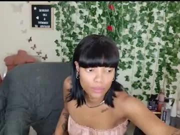 Freechat butterflybootyy on Chaturbate