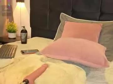 Freechat chloe_cherry21 on Chaturbate