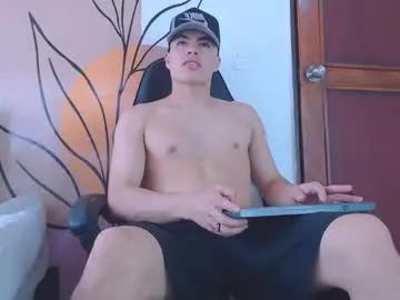 Freechat clay_black on Chaturbate