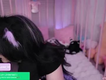 Freechat crimsonkitten on Chaturbate