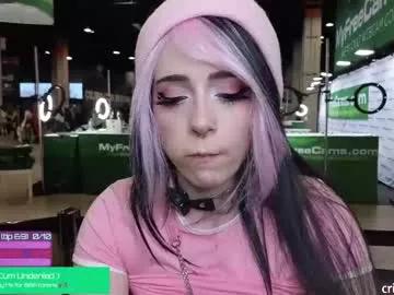 Freechat crimsonkitten on Chaturbate