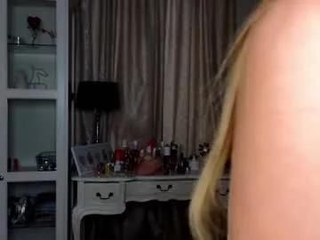 cute_fox_girl — I'am back! Goal: Suck finger look at u  #18 #blonde #new #young #shy  [15 tokens remaining]