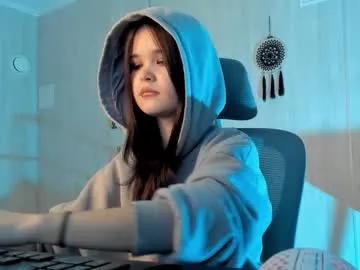 elainebeness — GOAL: ksdfg [537 tokens remaining] welcome to lovers of techno, house, electro music #teen  #smoke #music #piercing  #chillchat #dance #skinny #cutie #nonude #bi