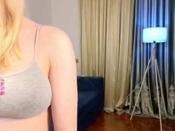 Freechat elswythbareford on Chaturbate