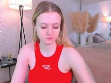 Freechat emilyhewell on Chaturbate