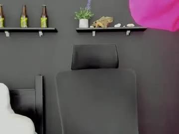 Freechat emma_muscle_ on Chaturbate