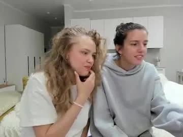 flooora_0 on Chaturbate 