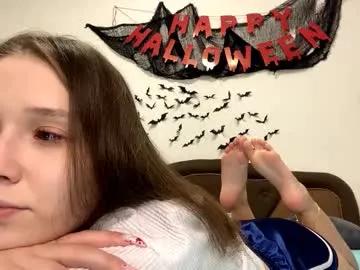 francinaporteus — GOAL: Run your finger along my sweet neck [15 tokens remaining] Hello!! My name Frances!!  #new #tease #shy #18 #smalltits