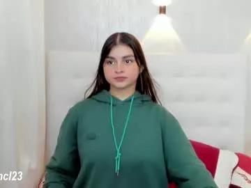 Away gabriellahoney18 on Chaturbate