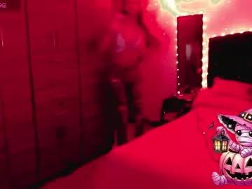 holy_juli2 — shoow bobbs [199 tokens left] lets have some fun together :) #feet #daddy #natural  #latina #lovense