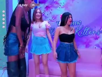 Private hotties_kittens18 on Chaturbate