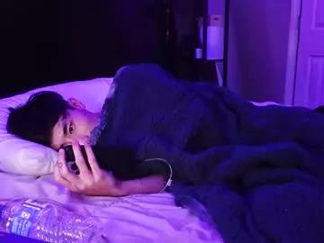 Freechat hottiewithabody101 on Chaturbate