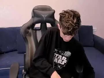 Freechat james_mil on Chaturbate