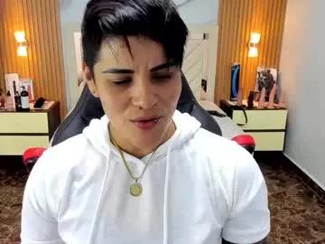 Freechat karolandluna on Chaturbate