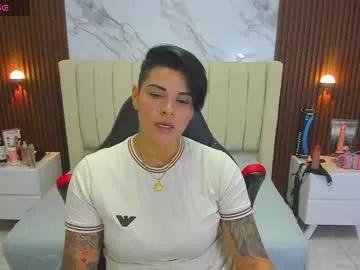 Freechat karolandluna on Chaturbate