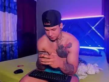 Freechat kiley_and_arnold on Chaturbate