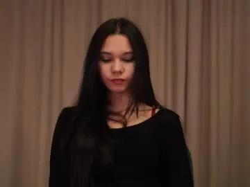 Freechat kissmesloww on Chaturbate