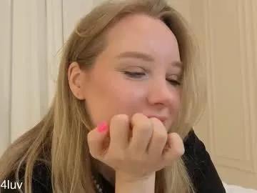 l1n4luv — Hiii, my name Lina !!!! Goal: take off top  #shy #18 #blonde  #bigboobs [346 tokens remaining]