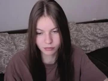 let_me_seee — TOPLESS AND PLAY TITS   [142 tokens left] #18 #anal #teen #squirt #feet