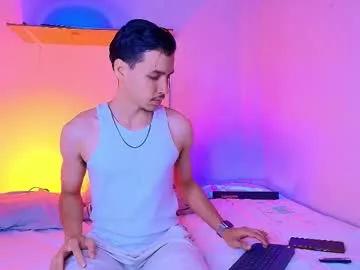 marcus_hanks — Welcome to my room! - Goal: Show you my big cock x 7min [28 tokens left] #bigdick #hairy #cut #muscle #cum