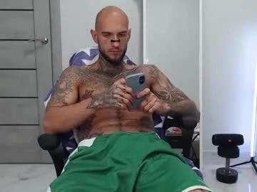 Freechat maxi_foxxx on Chaturbate