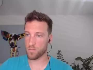 Freechat moms_little_monster on Chaturbate