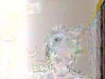 Freechat moms_little_monster on Chaturbate