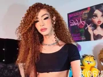 Freechat nahiavictoria on Chaturbate