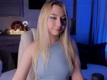 Freechat owlluree on Chaturbate