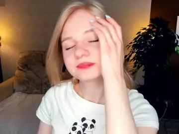 Freechat phyllisearney on Chaturbate