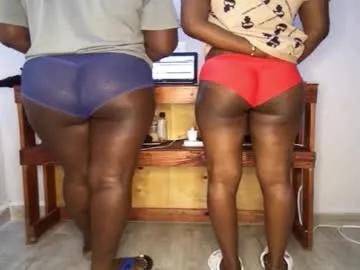 Freechat queenkiah on Chaturbate